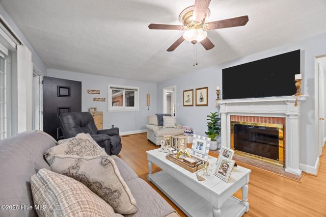 1303 West Road, Kinston, NC 28501