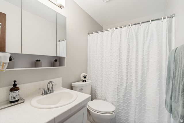 2120 W ROBIN WAY, West Jordan, UT 84084