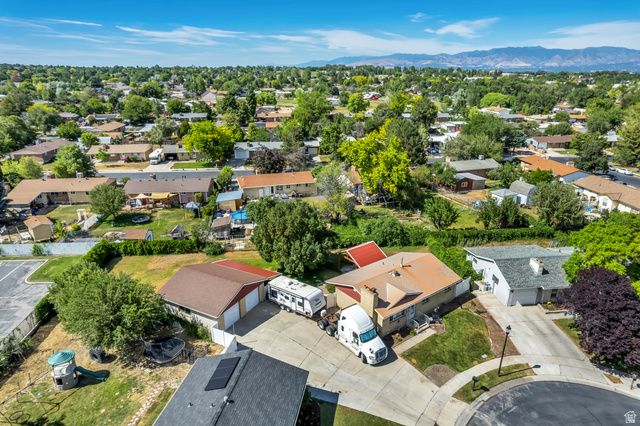 2120 W ROBIN WAY, West Jordan, UT 84084