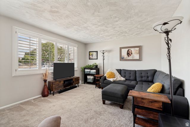 2120 W ROBIN WAY, West Jordan, UT 84084