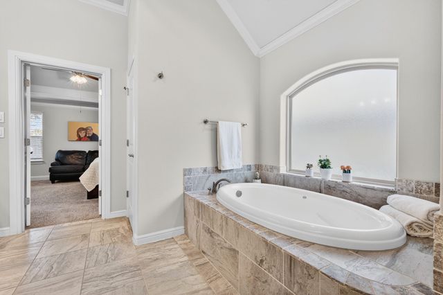 1019 Anna Circle, Granbury, TX 76048