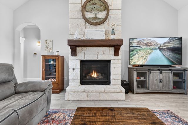 1019 Anna Circle, Granbury, TX 76048