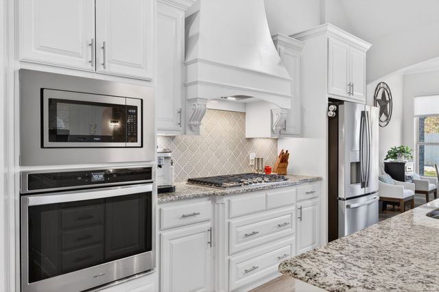 1019 Anna Circle, Granbury, TX 76048