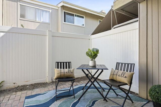 1466 San Simeon Court 4, Ventura, CA 93003