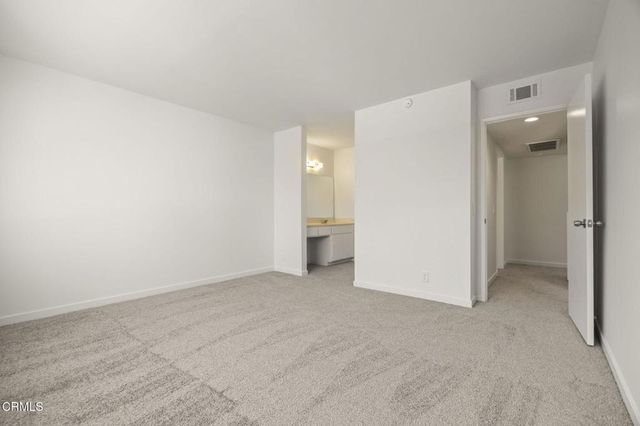 1466 San Simeon Court 4, Ventura, CA 93003