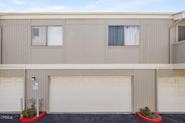 1466 San Simeon Court 4, Ventura, CA 93003