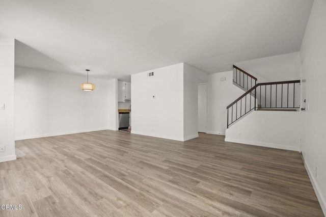 1466 San Simeon Court 4, Ventura, CA 93003