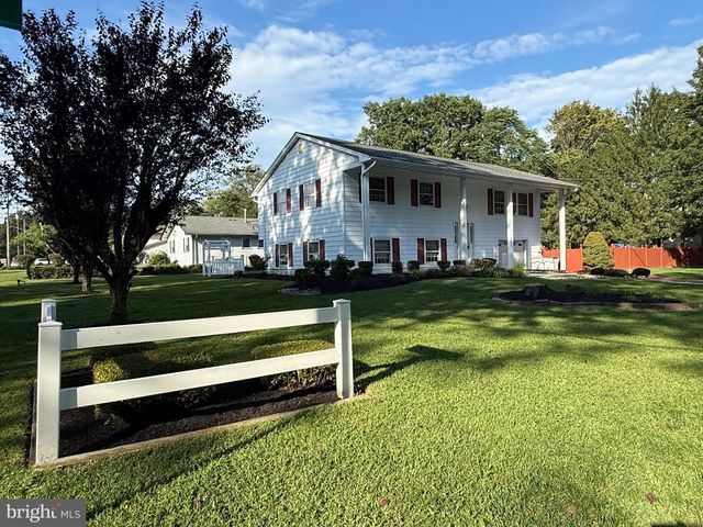 1782 SEQUOIA DR, Vineland, NJ 08361