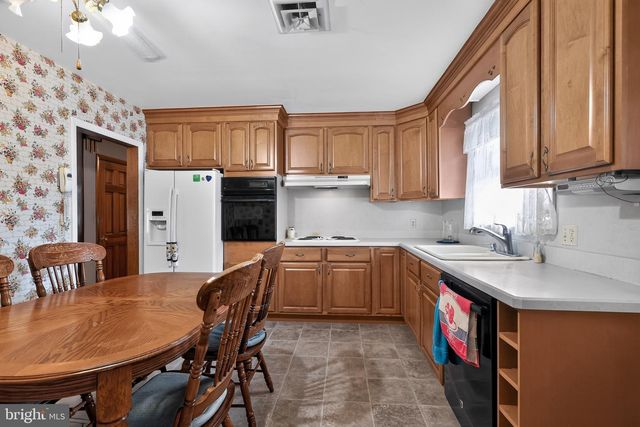 1782 SEQUOIA DR, Vineland, NJ 08361
