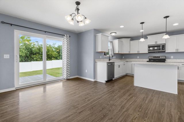 131 W Blackhawk Drive, Fort Atkinson, WI 53538