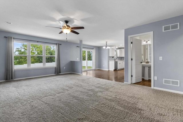 131 W Blackhawk Drive, Fort Atkinson, WI 53538