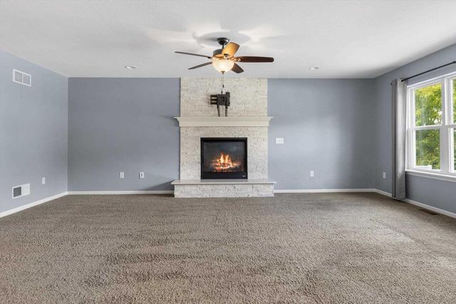 131 W Blackhawk Drive, Fort Atkinson, WI 53538