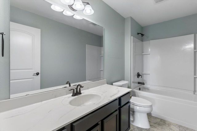 131 W Blackhawk Drive, Fort Atkinson, WI 53538