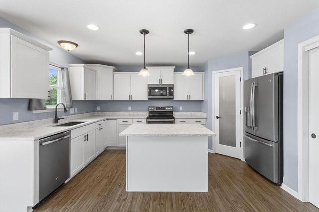 131 W Blackhawk Drive, Fort Atkinson, WI 53538