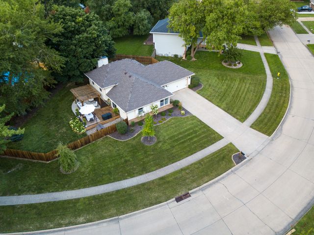 525 45th Street, West Des Moines, IA 50265