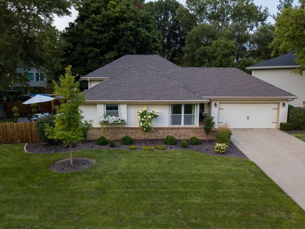 525 45th Street, West Des Moines, IA 50265