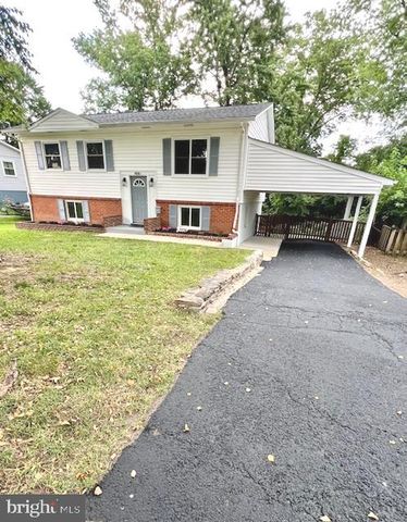 406 W MAPLE AVE, Sterling, VA 20164