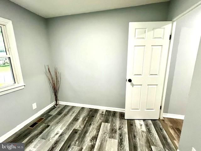 406 W MAPLE AVE, Sterling, VA 20164