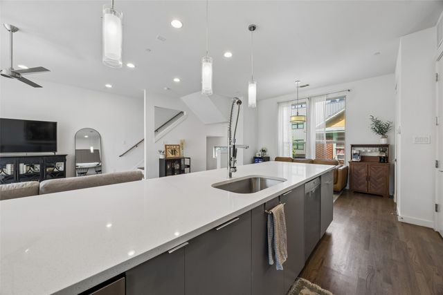 5734 Oram Street 102, Dallas, TX 75206
