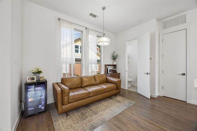 5734 Oram Street 102, Dallas, TX 75206