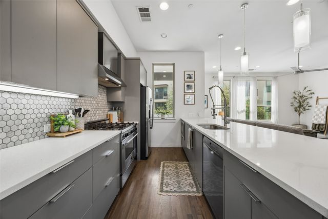5734 Oram Street 102, Dallas, TX 75206