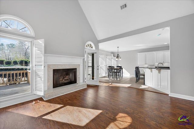 212 Falcon Crest, Warner Robins, GA 31088