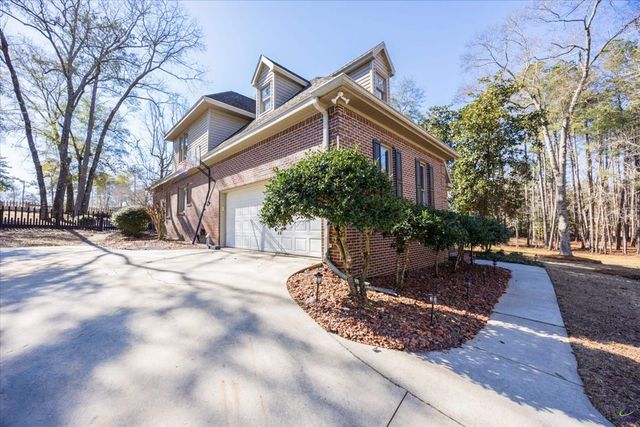 212 Falcon Crest, Warner Robins, GA 31088