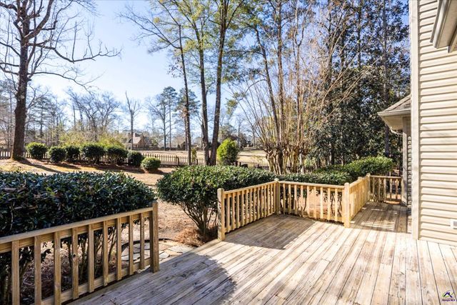 212 Falcon Crest, Warner Robins, GA 31088