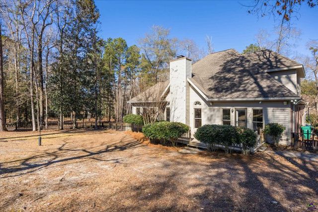 212 Falcon Crest, Warner Robins, GA 31088