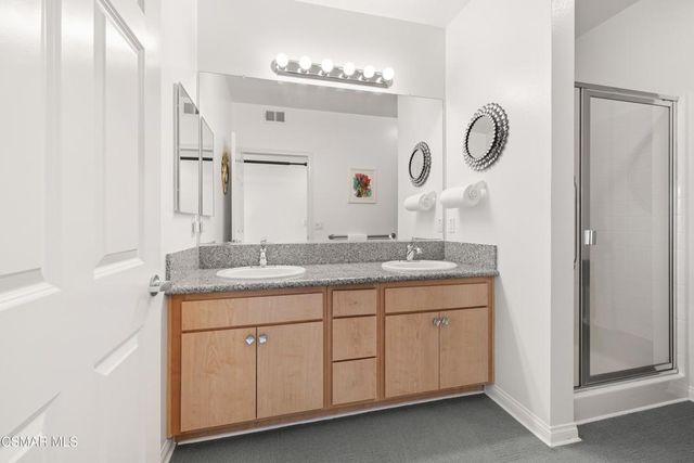 493 Country Club Drive 228, Simi Valley, CA 93065