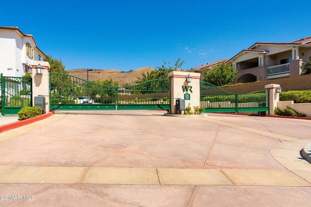 493 Country Club Drive 228, Simi Valley, CA 93065