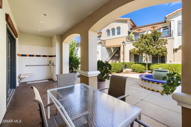493 Country Club Drive 228, Simi Valley, CA 93065