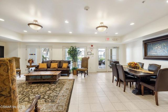 493 Country Club Drive 228, Simi Valley, CA 93065