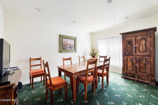 493 Country Club Drive 228, Simi Valley, CA 93065