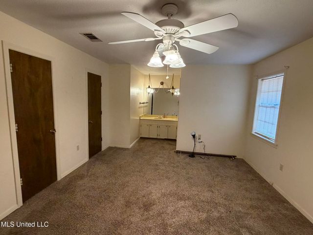 315 Cedarwood Drive, Jackson, MS 39212