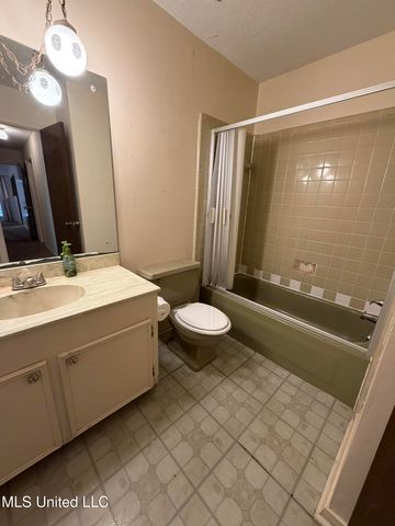 315 Cedarwood Drive, Jackson, MS 39212