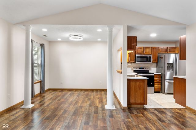 164 Meadow Glen Drive, Avon, IN 46123