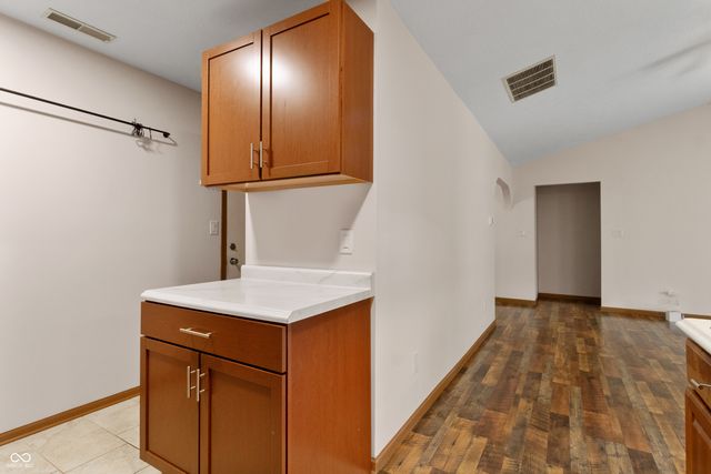 164 Meadow Glen Drive, Avon, IN 46123