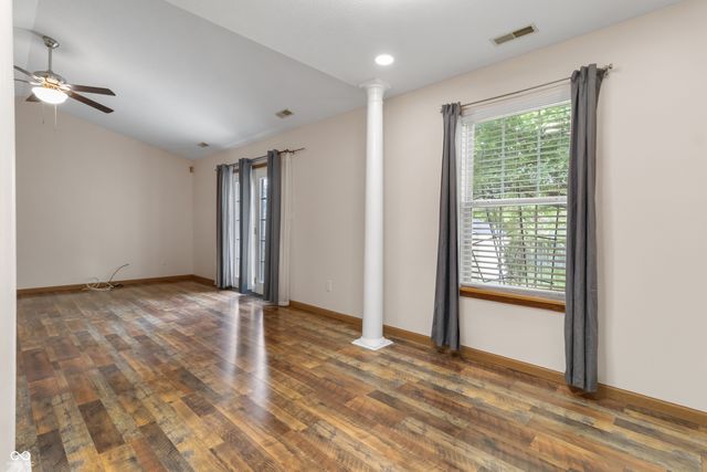 164 Meadow Glen Drive, Avon, IN 46123