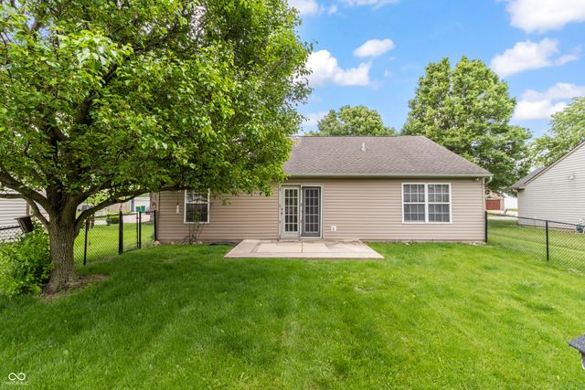 164 Meadow Glen Drive, Avon, IN 46123