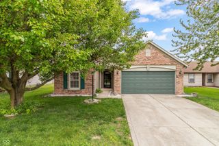164 Meadow Glen Drive, Avon, IN 46123