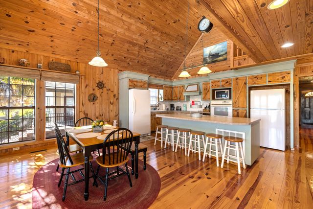 2185 Lake Marion Shores Road, Summerton, SC 29148