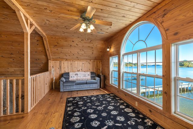 2185 Lake Marion Shores Road, Summerton, SC 29148