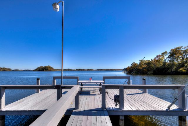 2185 Lake Marion Shores Road, Summerton, SC 29148