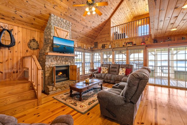 2185 Lake Marion Shores Road, Summerton, SC 29148