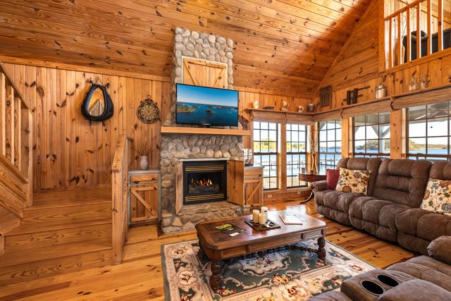 2185 Lake Marion Shores Road, Summerton, SC 29148