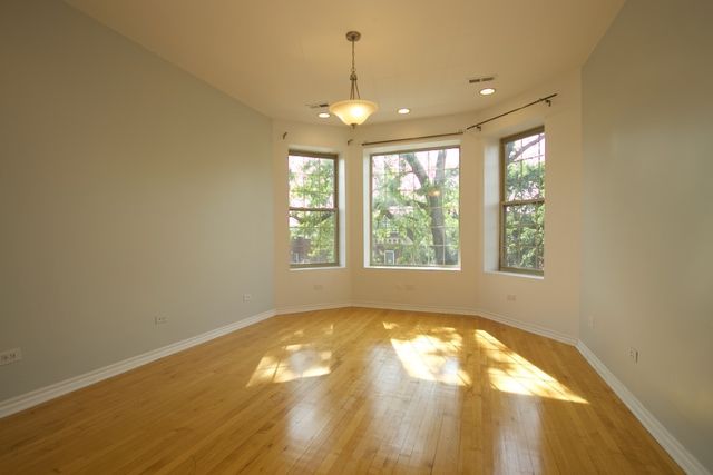 2537 N KILDARE Avenue 3, Chicago, IL 60639