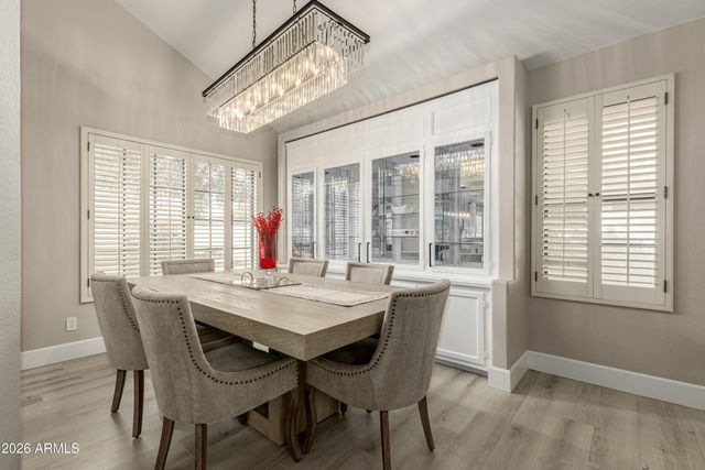 987 E DIVOT Drive, Tempe, AZ 85283