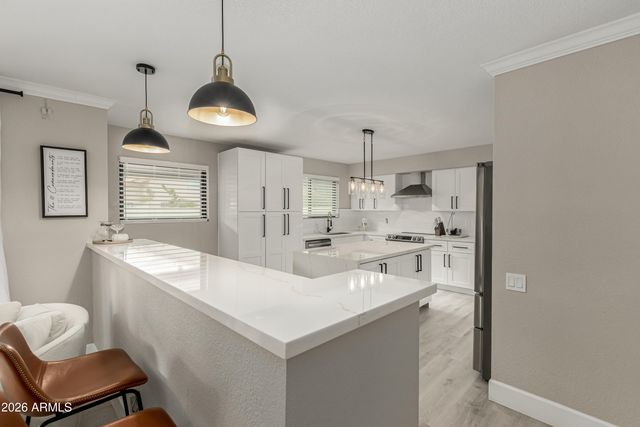 987 E DIVOT Drive, Tempe, AZ 85283