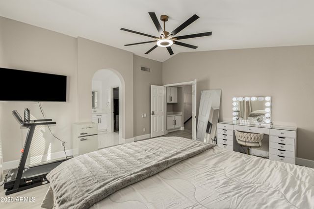 987 E DIVOT Drive, Tempe, AZ 85283